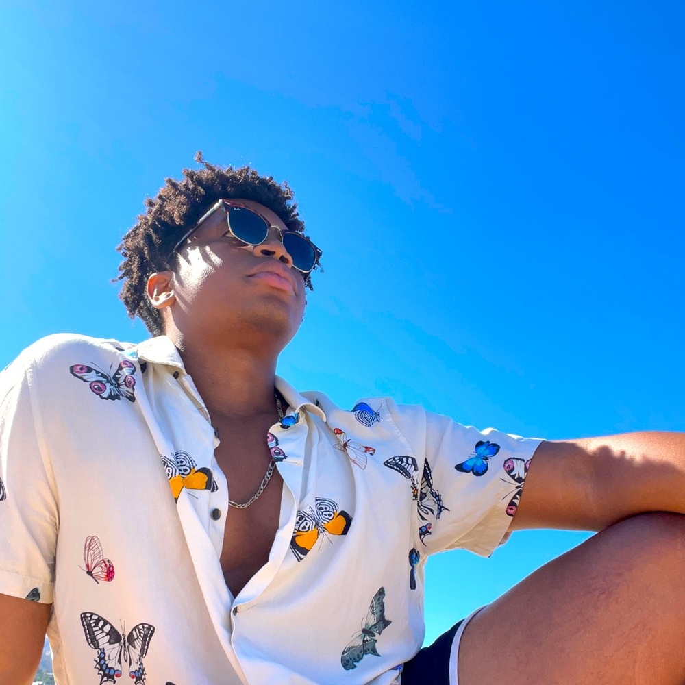 Meet your Posher, Victor